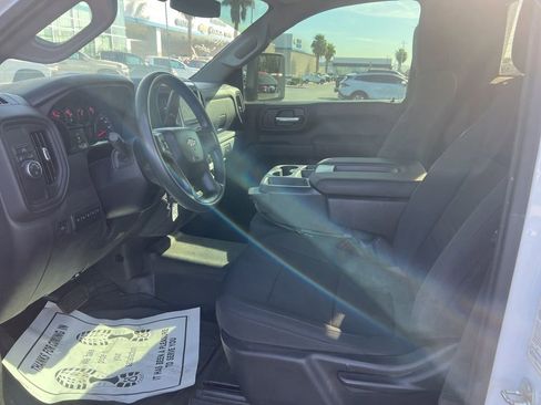 Used 2021 Chevrolet Silverado 2500 W/T w/ WT Convenience Package image 11