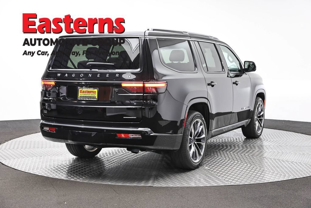 Used 2024 Jeep Wagoneer Series III w/ Premium Group I AWD/4WD image 6