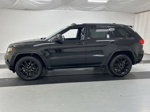 Used 2020 Jeep Grand Cherokee Altitude AWD/4WD image 6