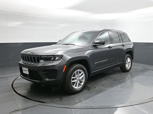 New 2025 Jeep Grand Cherokee Laredo X w/ Luxury Tech Group I image 34