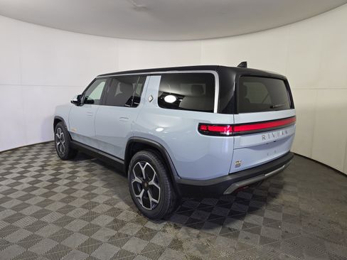 Used 2024 Rivian R1S Adventure AWD/4WD image 3