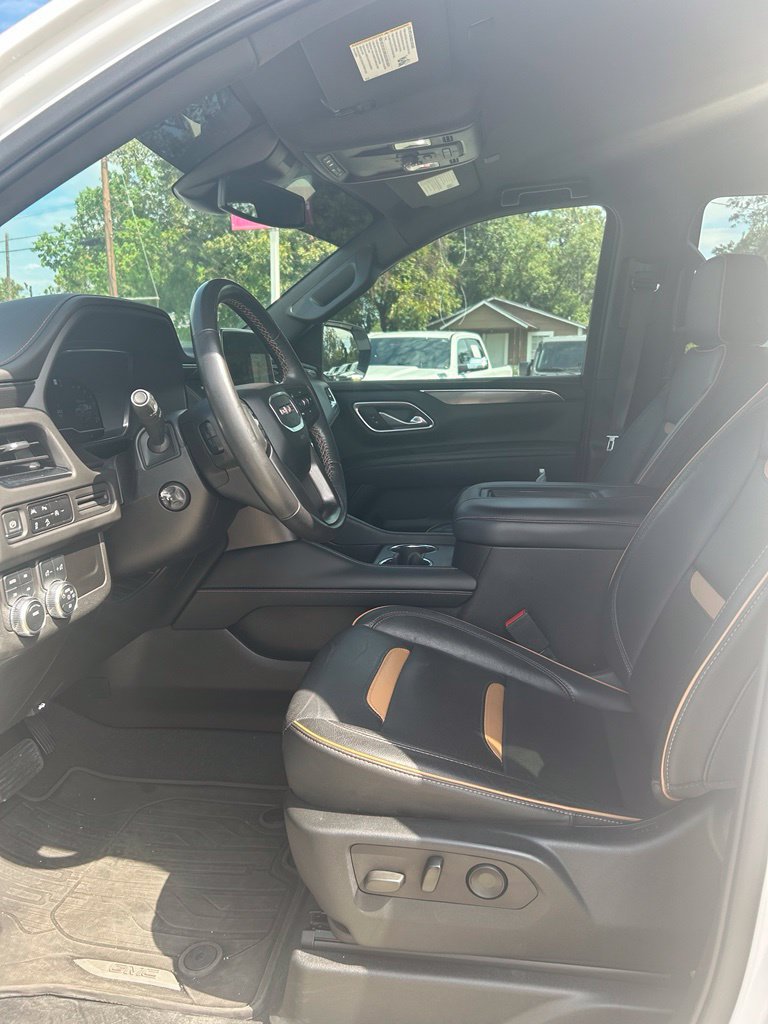 Used 2023 GMC Yukon AT4 AWD/4WD image 15
