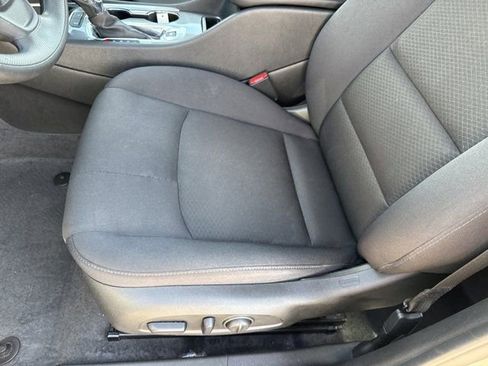 Used 2025 Chevrolet Malibu LT image 13