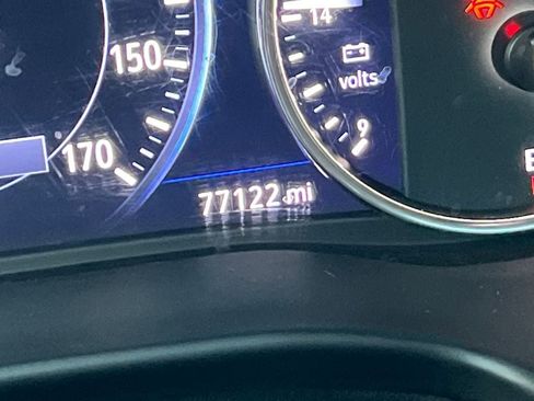 Used 2021 Buick Enclave Avenir w/ Avenir Technology Package image 18