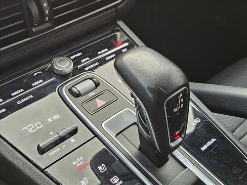 Used 2019 Porsche Cayenne image 9