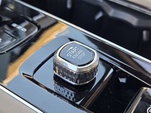 New 2026 Volvo XC90 B6 Plus image 23