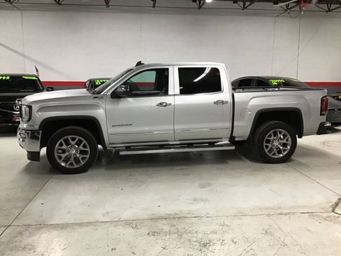 Used 2018 GMC Sierra 1500 SLT w/ SLT Premium Package AWD/4WD image 8