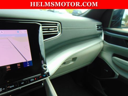 Certified 2025 Jeep Wagoneer 4WD image 33