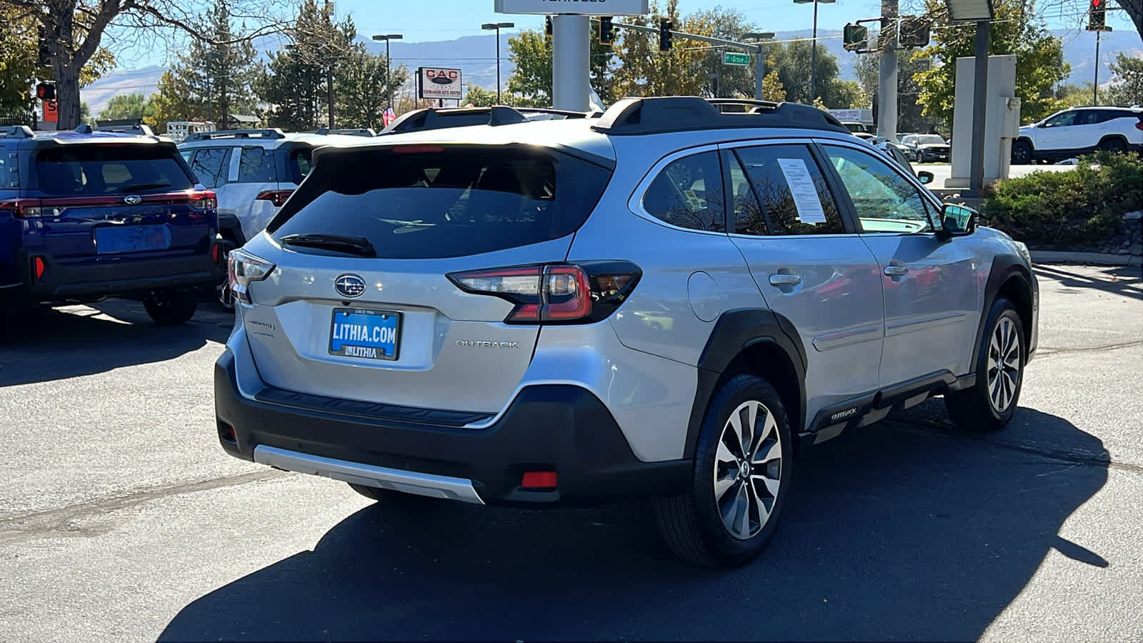 Certified 2025 Subaru Outback Limited AWD/4WD image 6