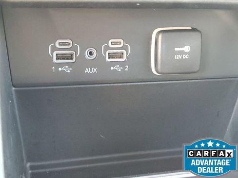 Used 2025 Jeep Grand Cherokee Limited image 34