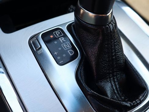 Used 2015 INFINITI Q60 Sport Limited image 37