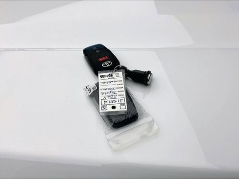 Used 2024 Toyota Tacoma SR image 13