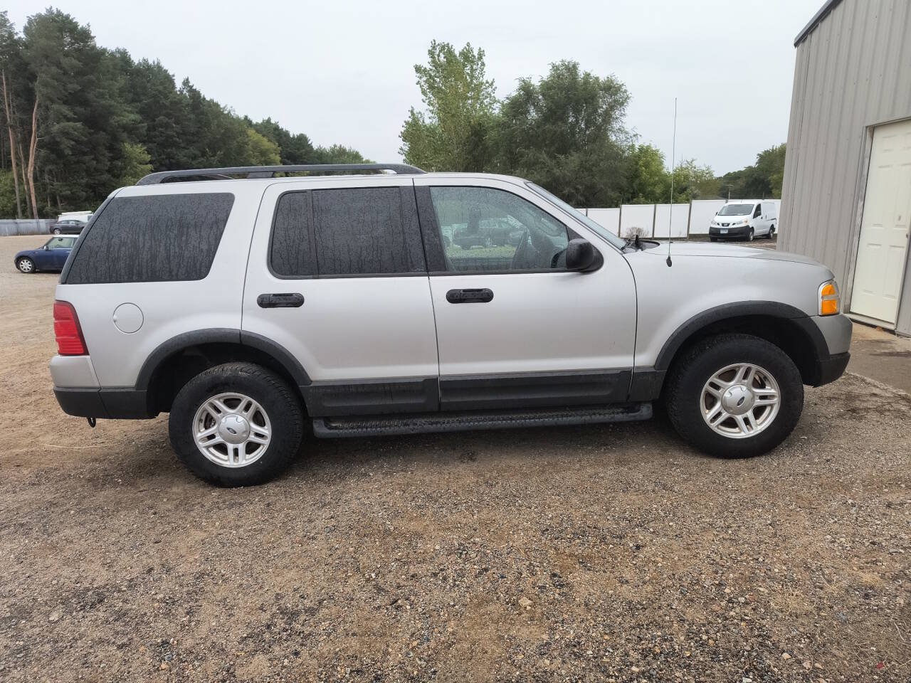 Used 2003 Ford Explorer XLT AWD/4WD image 6