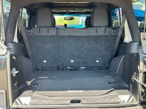 Used 2015 Jeep Wrangler Unlimited Sport w/ Quick Order Package 24S AWD/4WD image 6