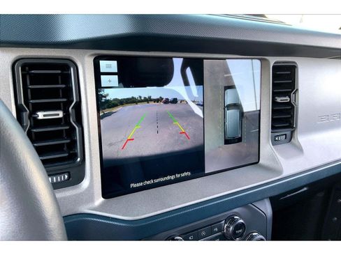Used 2024 Ford Bronco Outer Banks AWD/4WD image 20
