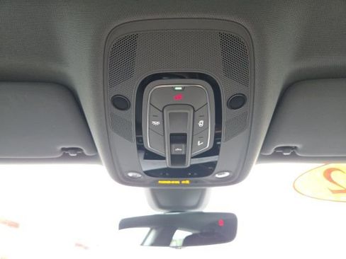 Used 2022 Audi A5 2.0T Premium image 16