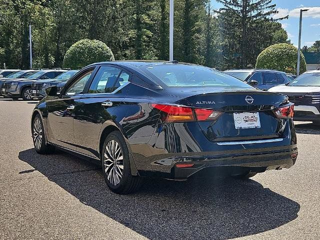 Certified 2023 Nissan Altima 2.5 SV FWD image 6