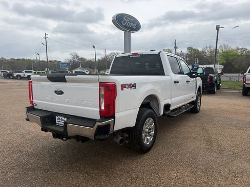 Used 2024 Ford F250 XLT w/ FX4 Off-Road Package image 5