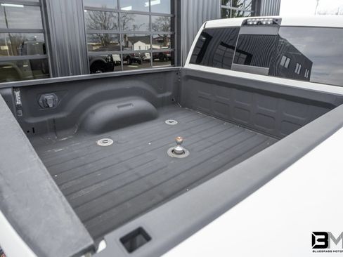 Used 2018 RAM 3500 Laramie AWD/4WD image 13