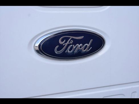 Used 2015 Ford F250 XL w/ Power Equipment Group AWD/4WD image 46