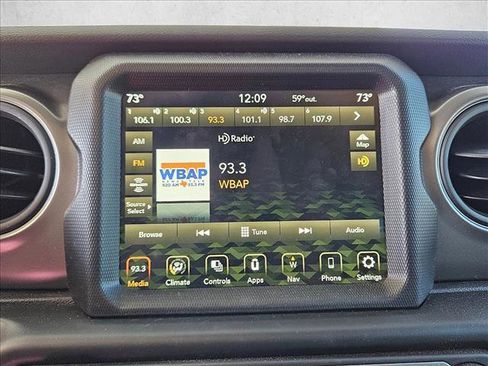 Used 2022 Jeep Wrangler Willys image 11