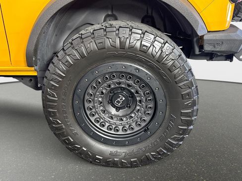 Used 2022 Ford Bronco Badlands w/ Sasquatch Package image 26