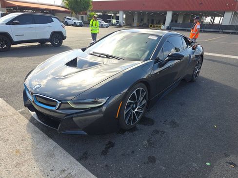 Used 2015 BMW i8 image 1