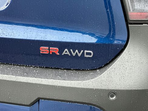 New 2026 Nissan Kicks SR AWD/4WD image 25