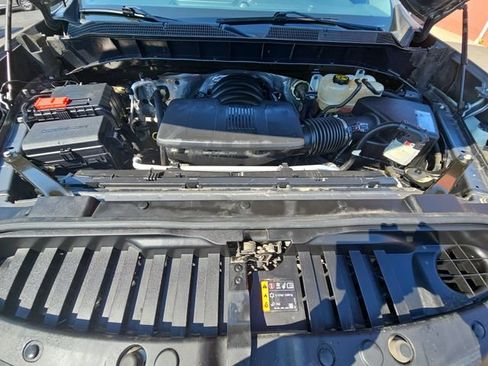 Used 2019 Chevrolet Silverado 1500 Custom Trail Boss w/ Custom Convenience Package AWD/4WD image 33