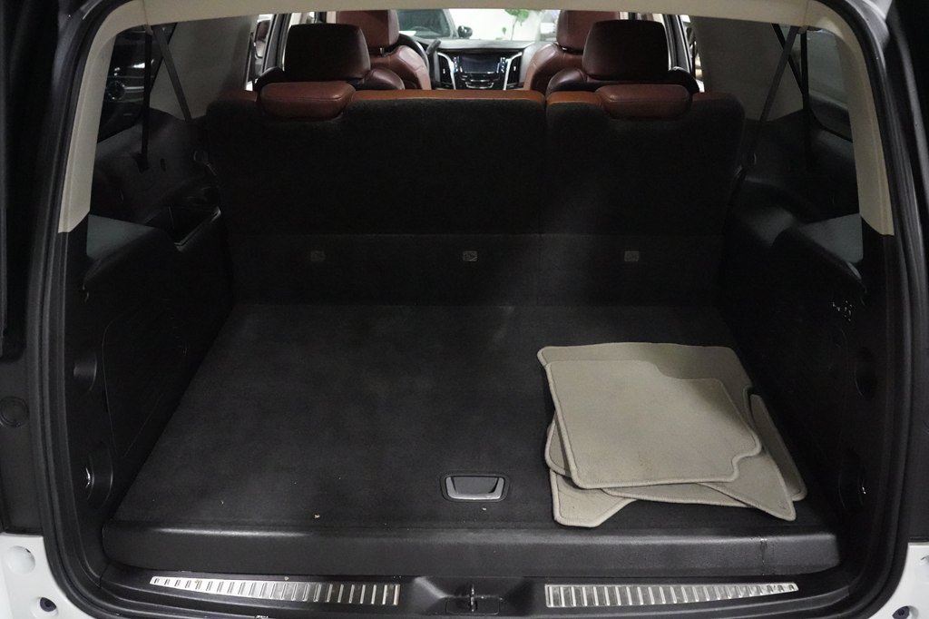 Used 2018 Cadillac Escalade ESV Premium Luxury AWD/4WD image 25