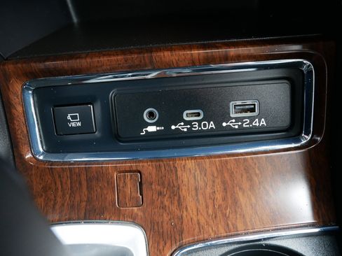 Used 2024 Subaru Ascent Touring image 33