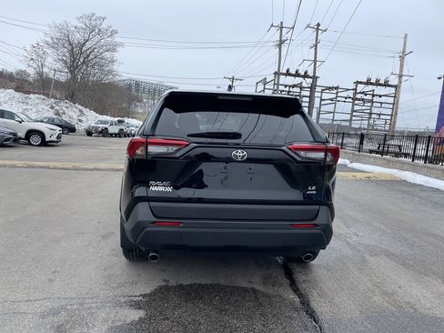 Certified 2023 Toyota RAV4 LE image 4
