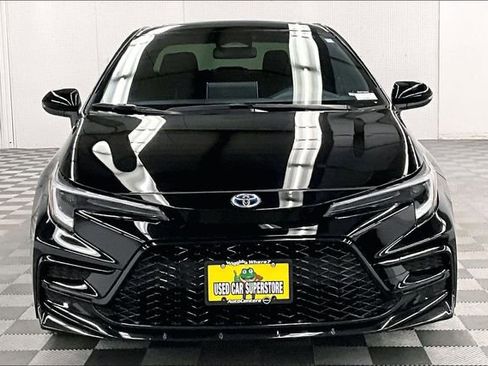 Used 2025 Toyota Corolla SE image 4