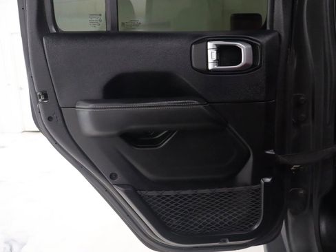 Used 2019 Jeep Wrangler Unlimited Sahara w/ Quick Order Package 24M Moab AWD/4WD image 21