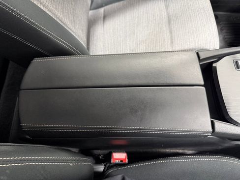 Used 2022 Nissan Rogue SV image 30