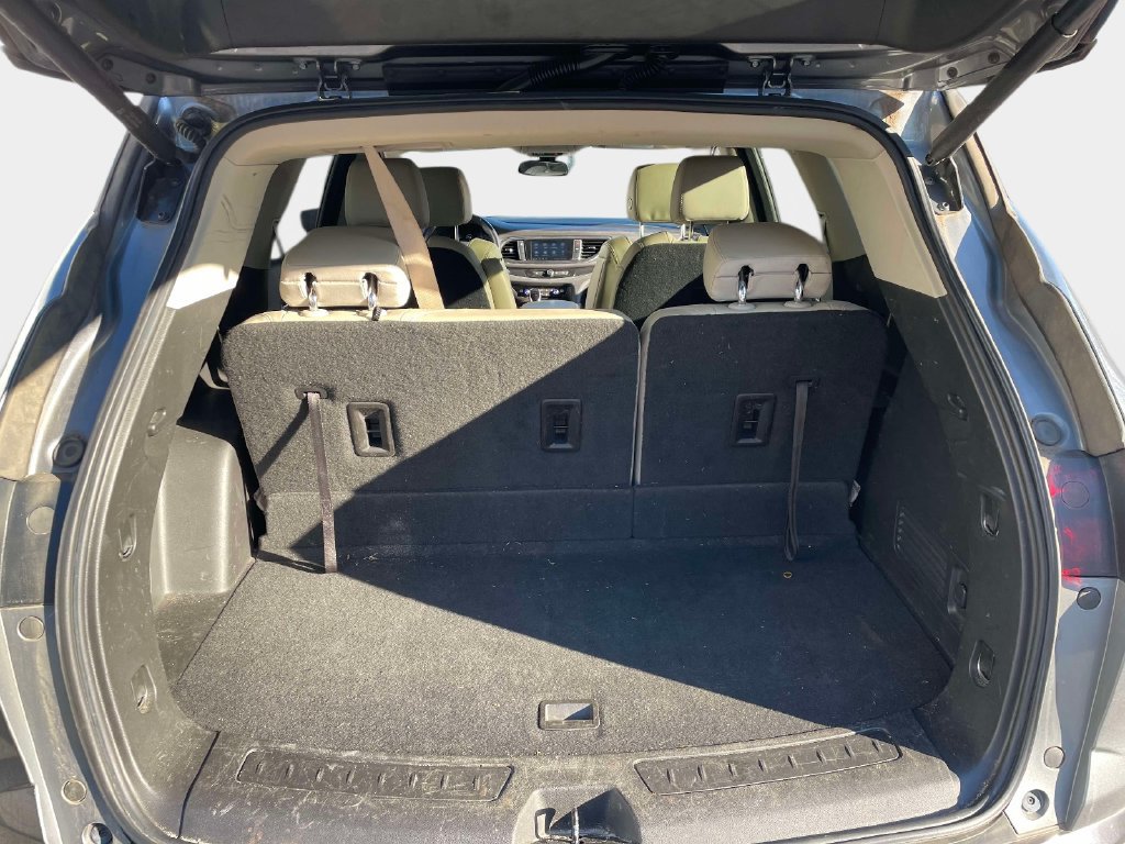 Used 2021 Buick Enclave Essence FWD image 15