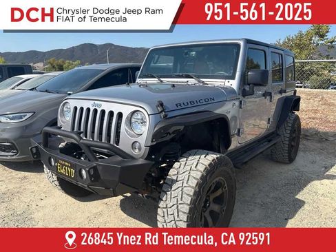 Used 2015 Jeep Wrangler Unlimited Rubicon w/ Connectivity Group AWD/4WD image 1