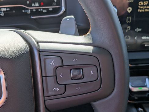 Used 2025 GMC Sierra 1500 AT4 w/ AT4 Premium Package image 17