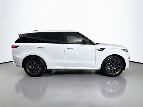New 2026 Land Rover Range Rover Sport Dynamic SE AWD/4WD image 4