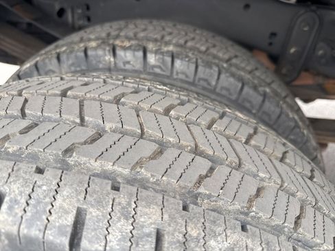 Used 2024 Ford F350 XLT w/ Camper Package image 7