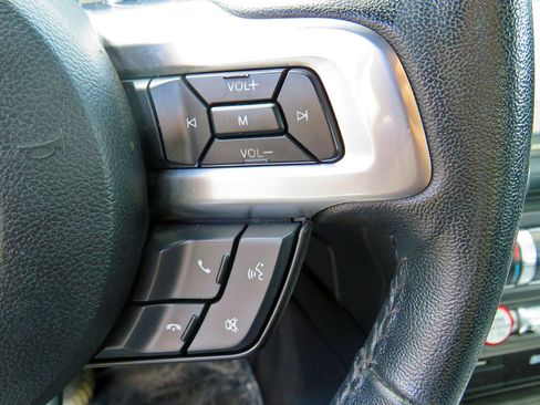 Used 2017 Ford Mustang Premium image 36