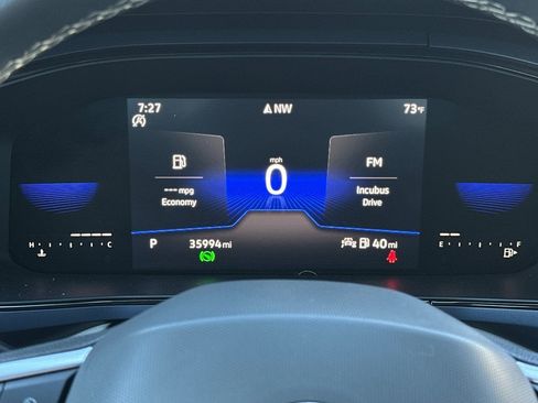 Used 2022 Volkswagen Taos SE w/ Panoramic Sunroof Package image 24