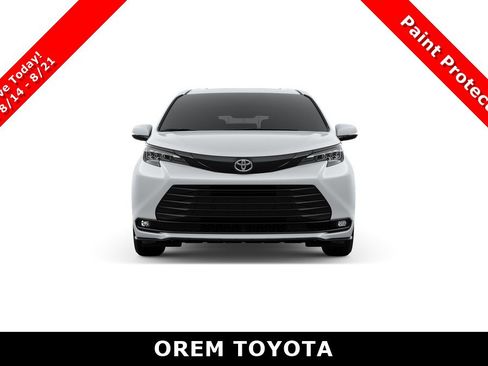 New 2026 Toyota Sienna XLE Woodland Edition AWD/4WD image 17