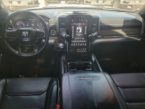 Used 2020 RAM 1500 Limited w/ Body Color Bumper Group AWD/4WD image 17
