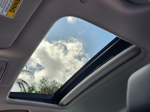 Used 2023 Honda Accord Touring image 21