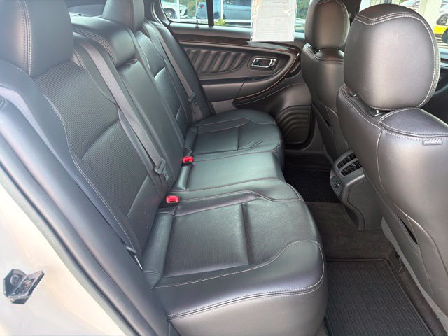 Used 2016 Ford Taurus Limited FWD image 11