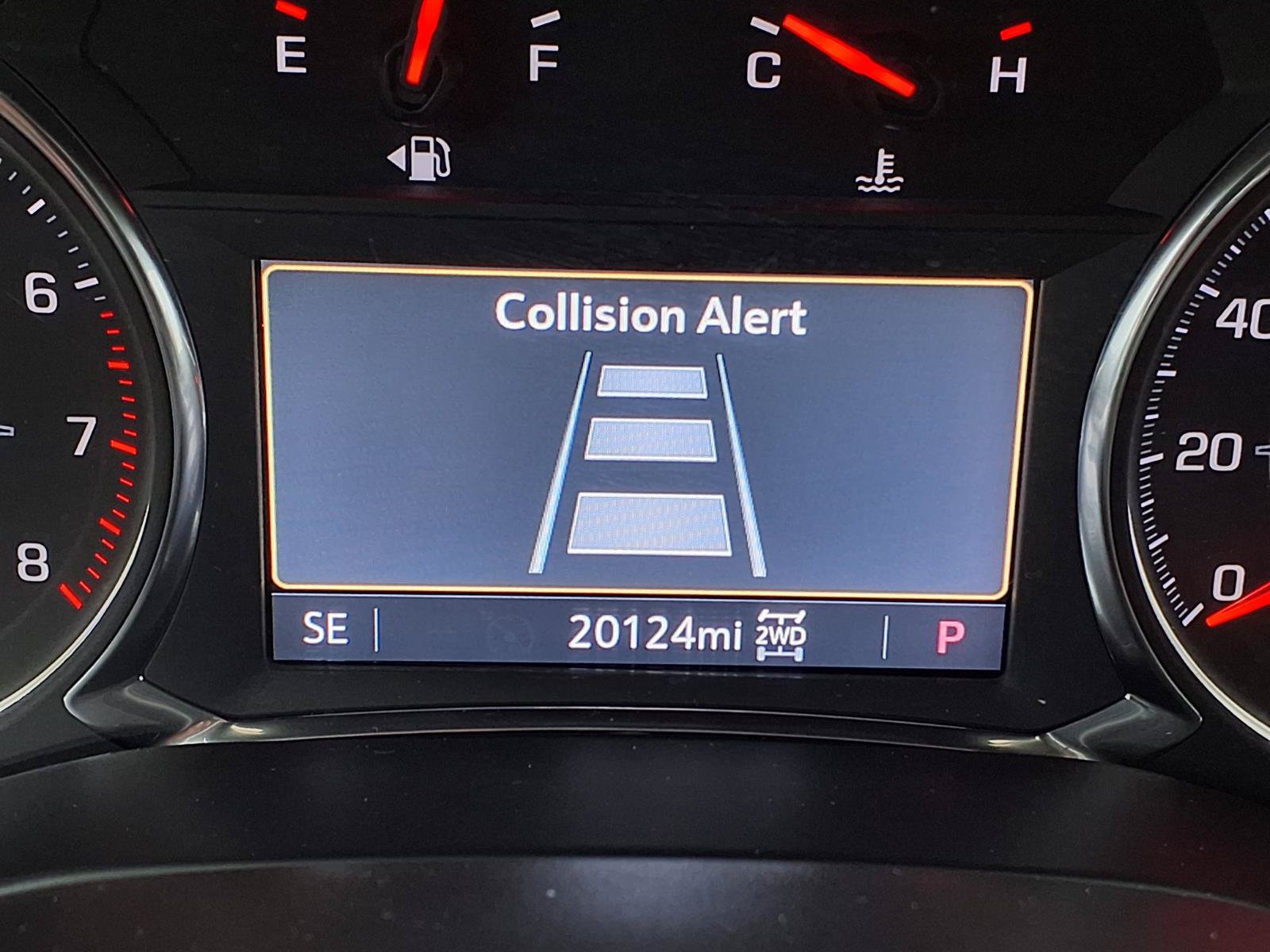 Used 2023 GMC Acadia SLE w/ Driver Convenience Package AWD/4WD image 16