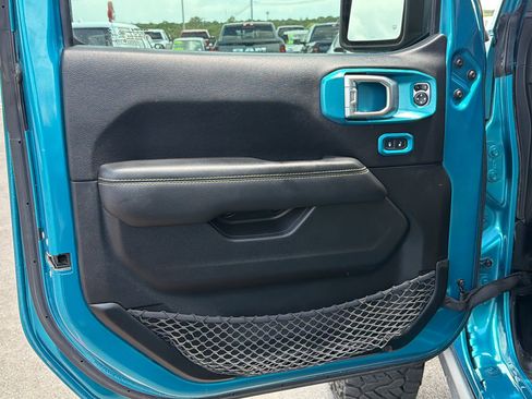 Used 2019 Jeep Wrangler Rubicon AWD/4WD image 9