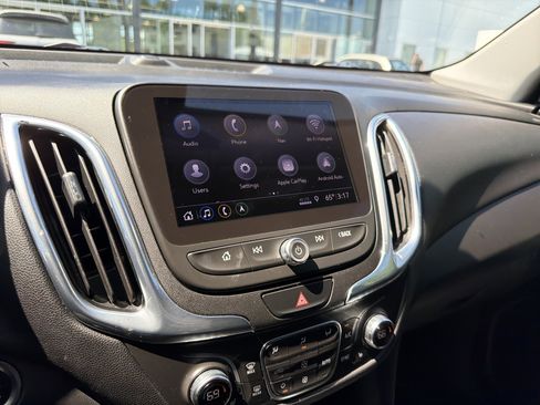 Used 2020 Chevrolet Equinox LT w/ Midnight Edition FWD image 24