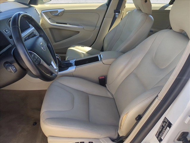 Used 2015 Volvo V60 T5 Platinum FWD image 15